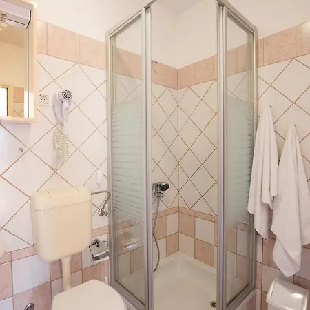 Apartment Paradiso