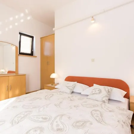 Apartment Paradiso *
