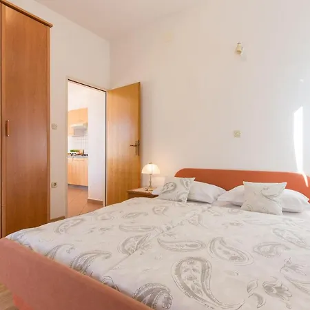 Apartment Paradiso