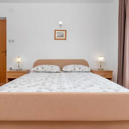 Paradiso Apartmán *